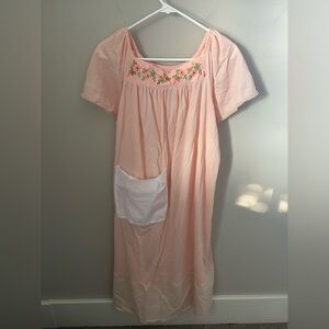 Vintage Floral Hand Embroidered Pink Nightgown M